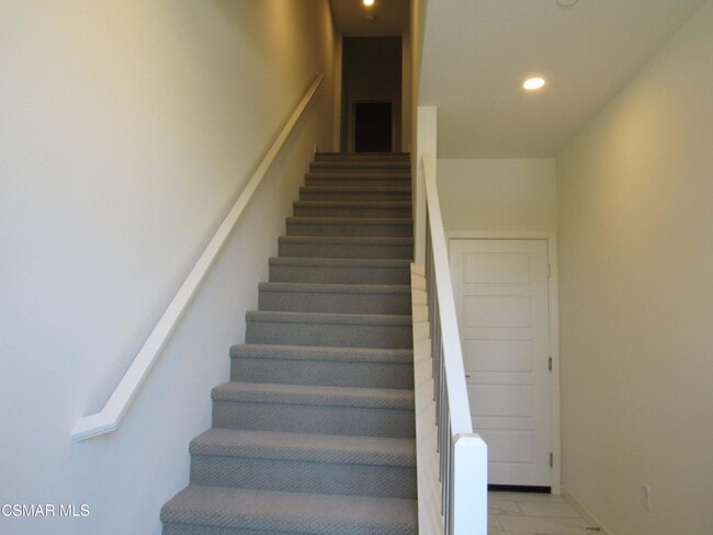 Building Photo - 527 Winchester Dr