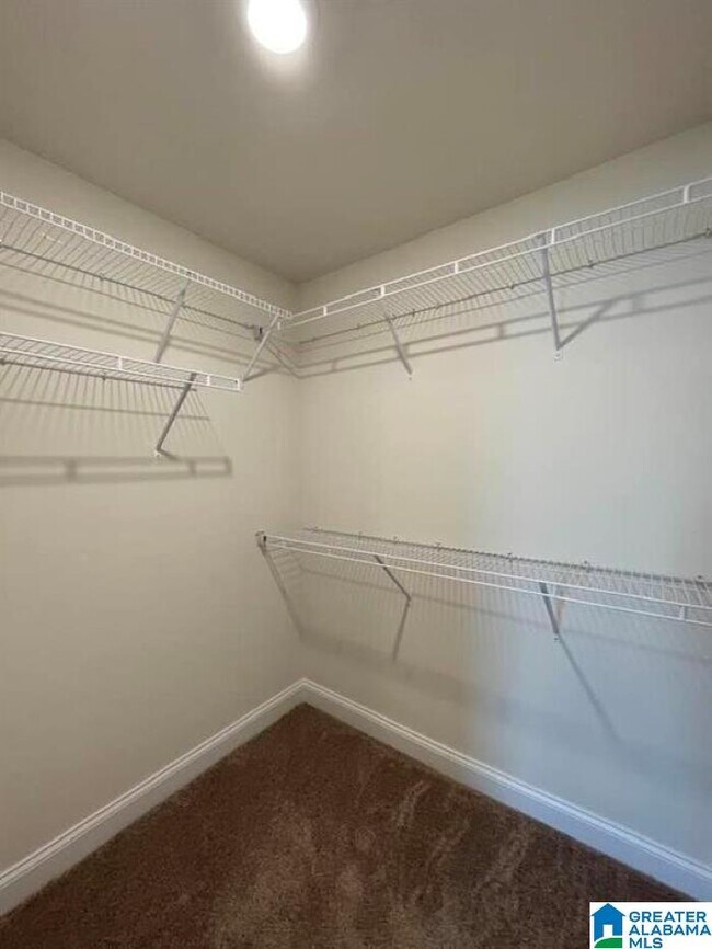 Building Photo - 4234 Lennox Dr