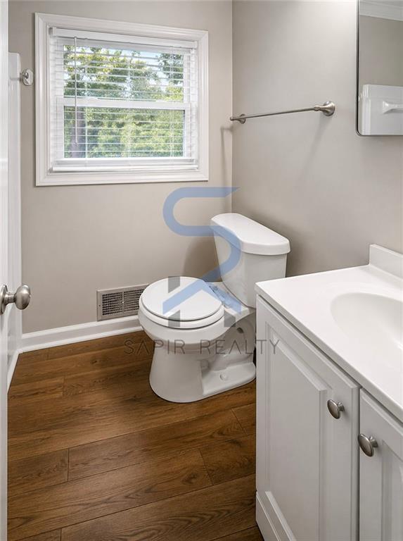 Building Photo - 1801 W Austin Rd