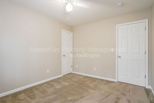 Building Photo - 121 S Atley Ln