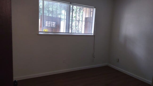 Building Photo - 965 Johnfer Way