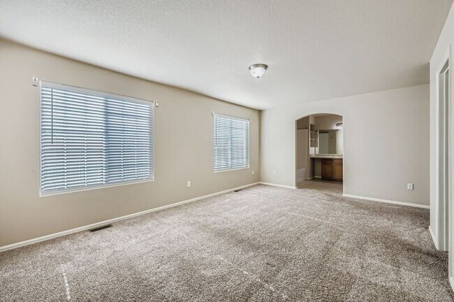 Building Photo - 7575 Forest Meadows Ave