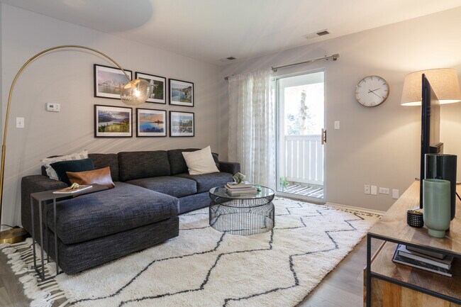 Building Photo - 23 Burberry Cir