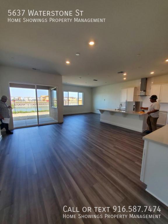 Building Photo - 5637 Waterstone St