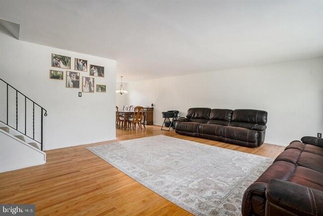 Building Photo - 1057 Fitzwatertown Rd