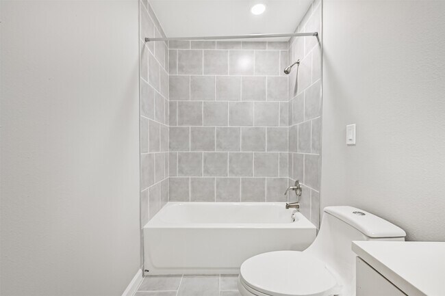 Building Photo - 5220 Krueger Dr