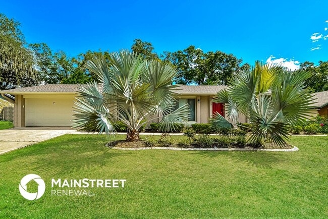 Building Photo - 6212 Chinaberry Dr