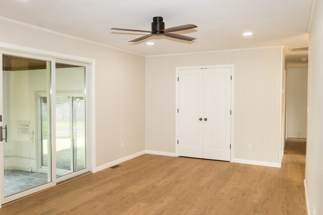 Building Photo - 1714 Aydlett Cir
