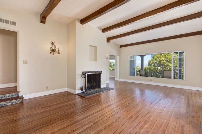 Building Photo - Classic Spanish Elegance Steps from Beverl...