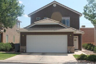 Building Photo - Great Fox Cove home