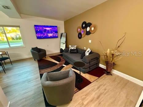 Building Photo - 1006 W Catherine St