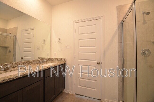 Building Photo - 5602 Tabula Rasa Dr