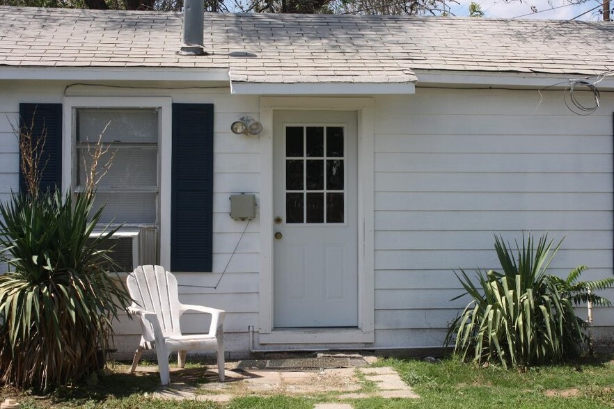 Primary Photo - 2118 26th St