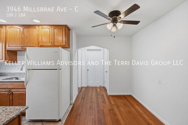 Building Photo - 3946 Millsbrae Ave