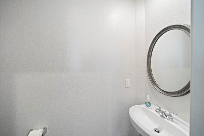 Building Photo - 6161 White Oak Leaf Lp