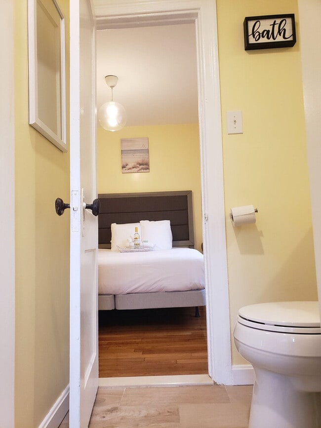 Building Photo - 59 Dartmouth Ave