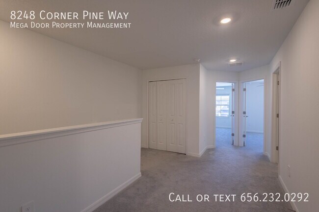 Building Photo - 8248 Cor Pne Wy