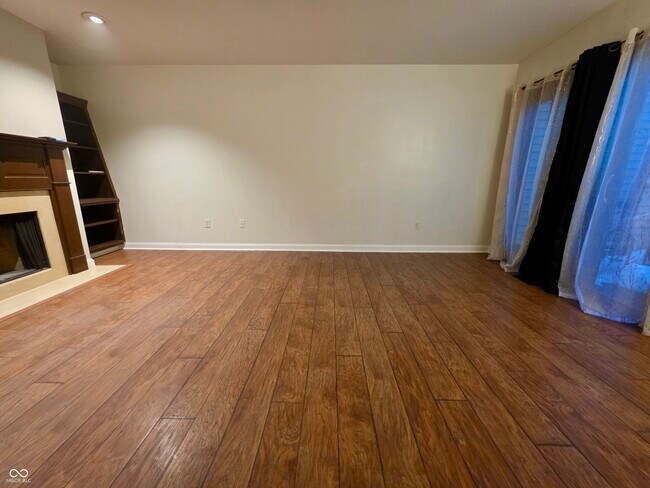 Building Photo - 9746 Revere Way