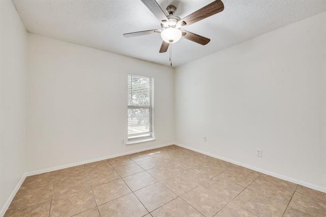 Building Photo - 3824 Cibolo Dr