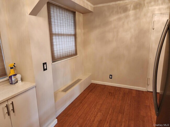 Building Photo - 61-15 98th St