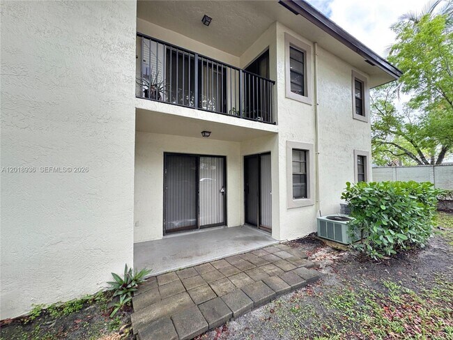Building Photo - 3500 NW 116th Terrace