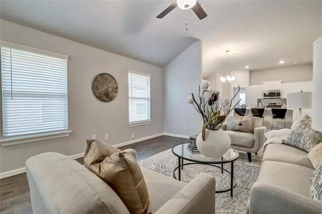 Building Photo - 9207 SW 47th St