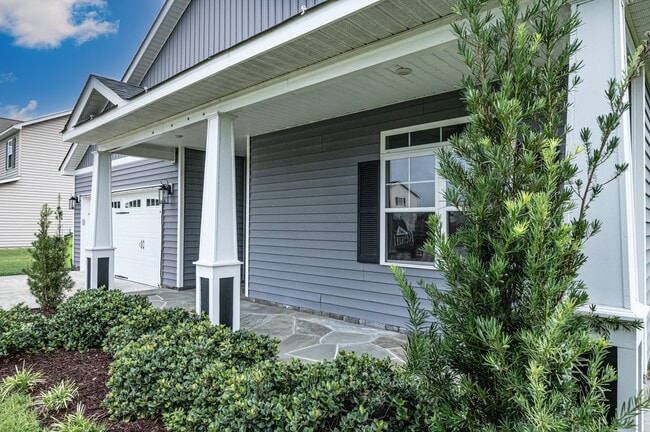 Building Photo - 238 Saratoga Ln