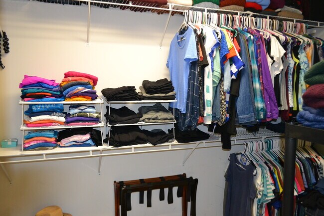 Building Photo - 2990 Peachtree Cir