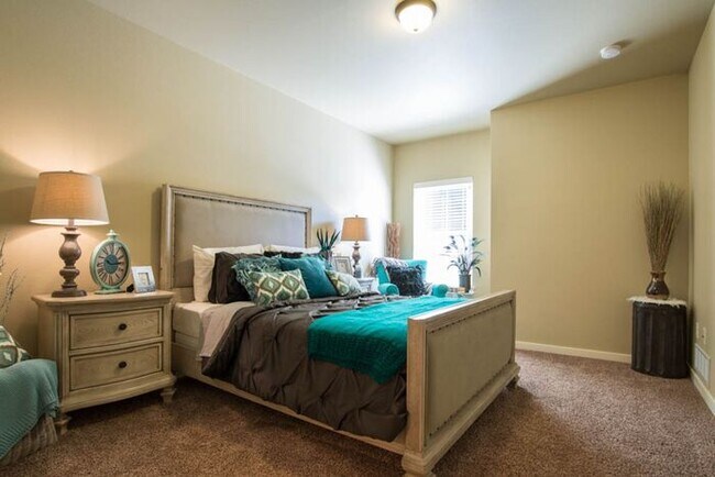 Building Photo - The Madison Courtyard