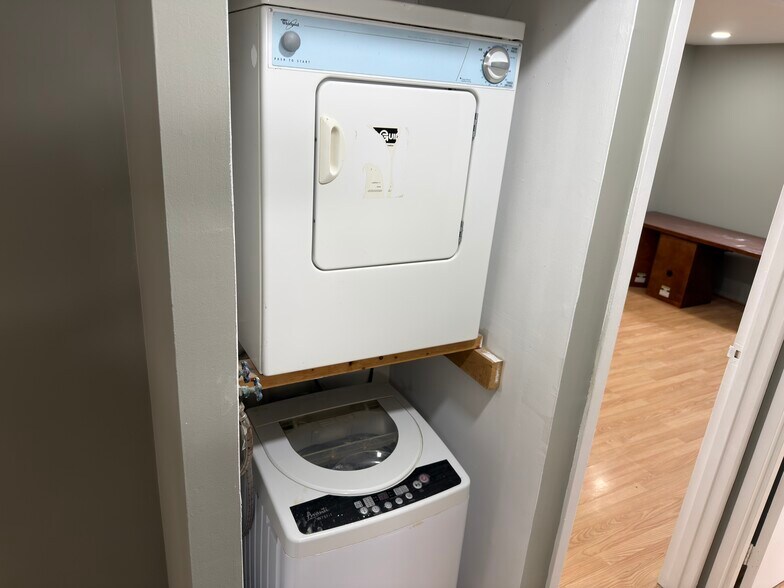 Building Photo - 9926 Haldeman Ave