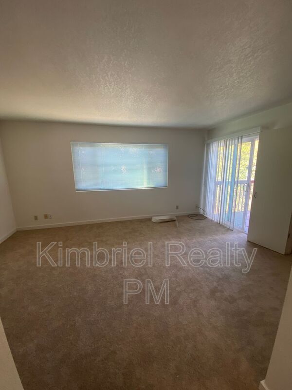 Building Photo - 2928 Stanford Ln