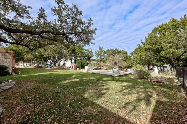 Building Photo - 18500 Lakehead Cir