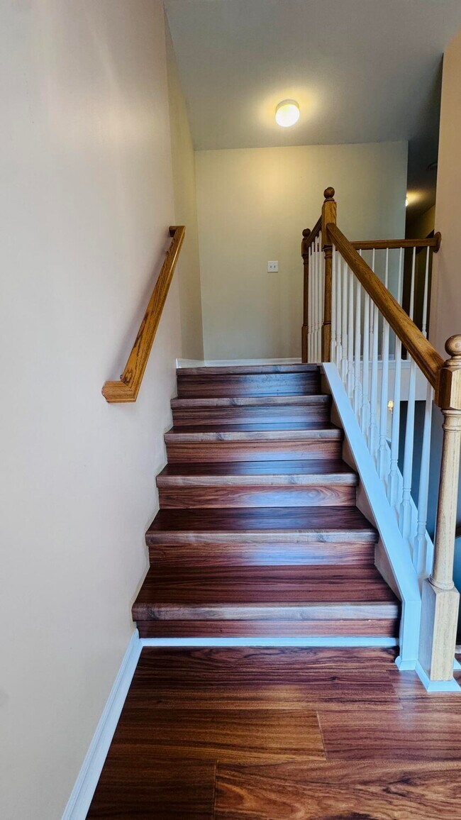 Building Photo - 37572 Newburgh Park Cir