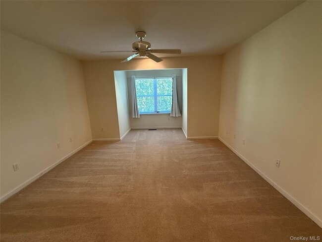 Building Photo - 33 Osborne Glen