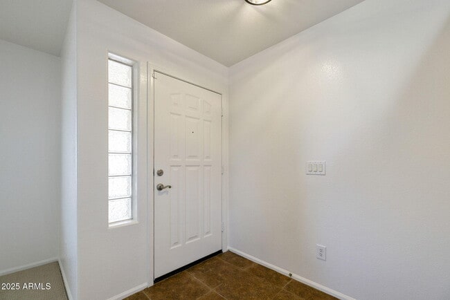 Building Photo - 2404 W Silver Sage Ln