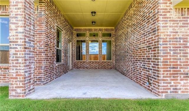 Building Photo - 905 Overton Ave