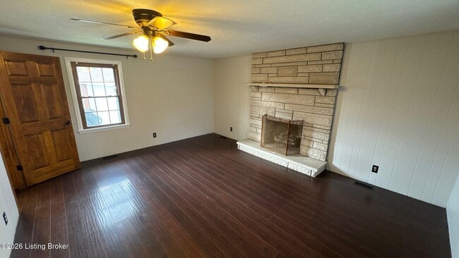 Building Photo - 113 Southview Terrace