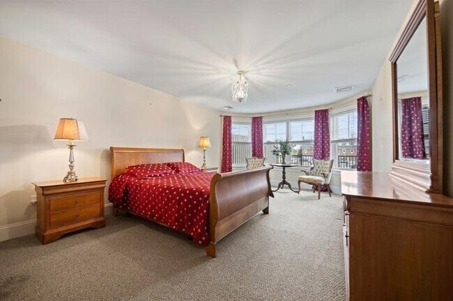 Building Photo - Versatile 1bedroom custom  condo