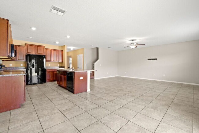 Building Photo - BEAUTIFUL Home For Rent in Cypress Creek!