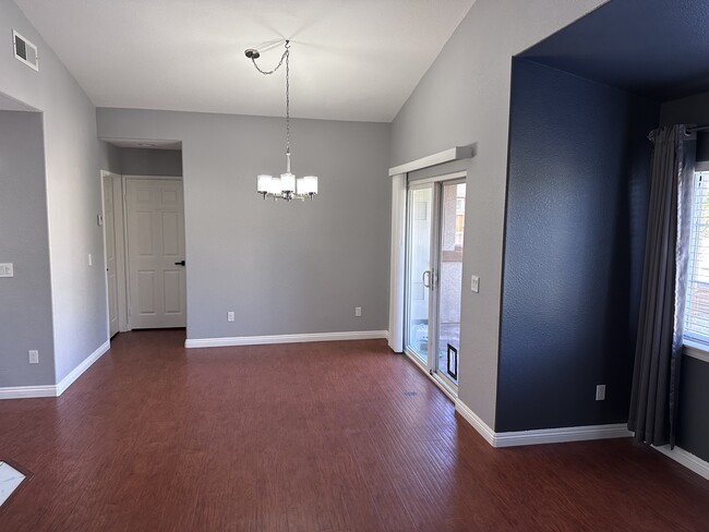 Building Photo - 10370 Scripps Poway Pkwy