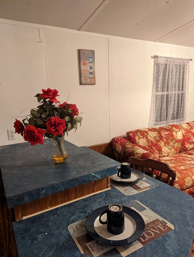 Building Photo - Mountain View Mobile Home Park
