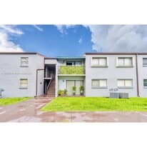 Building Photo - 7419 SW 152nd Ave