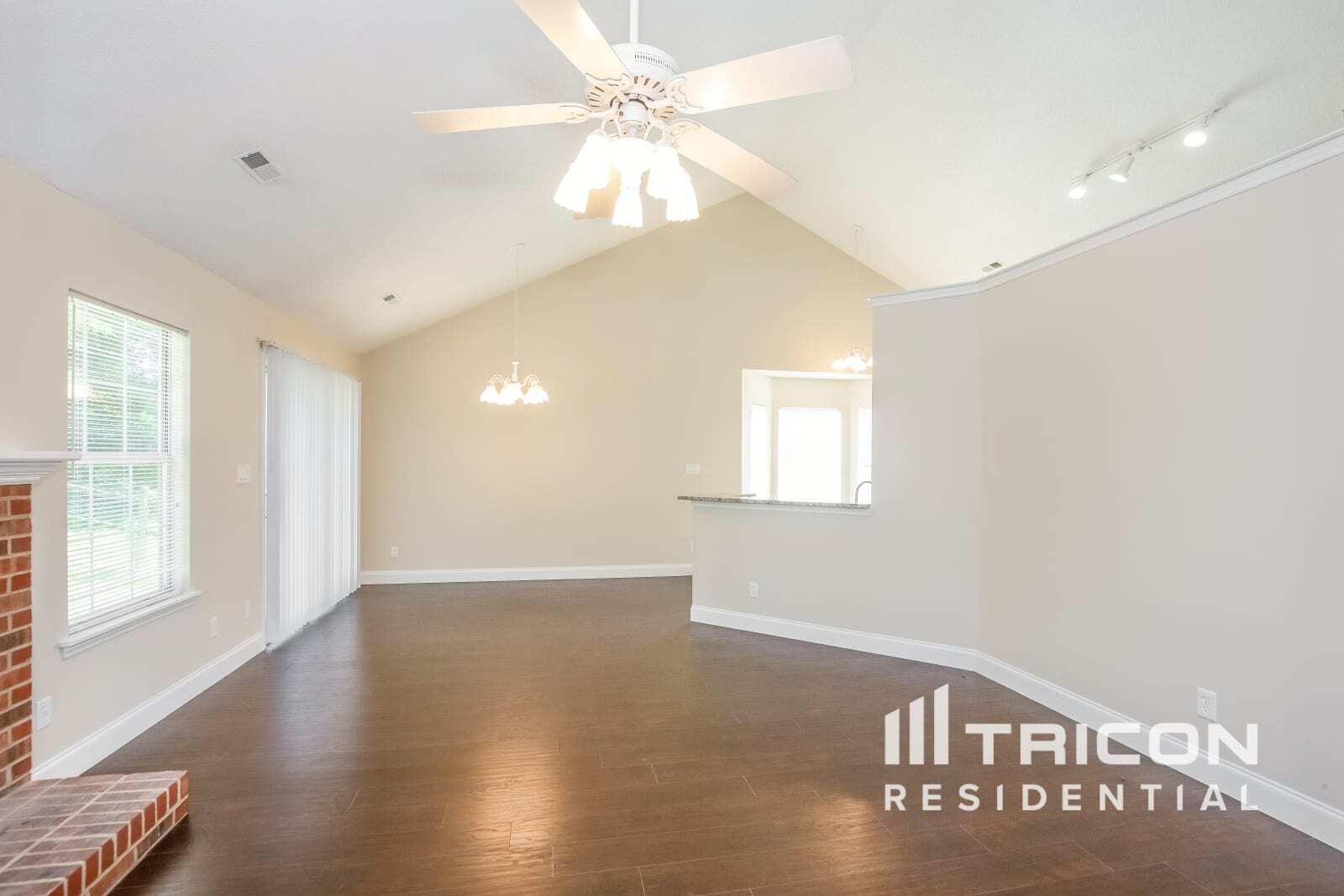 Building Photo - 3226 Twin Falls Ln