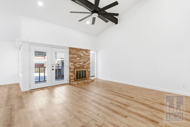 Building Photo - 2009 Sandberg Dr