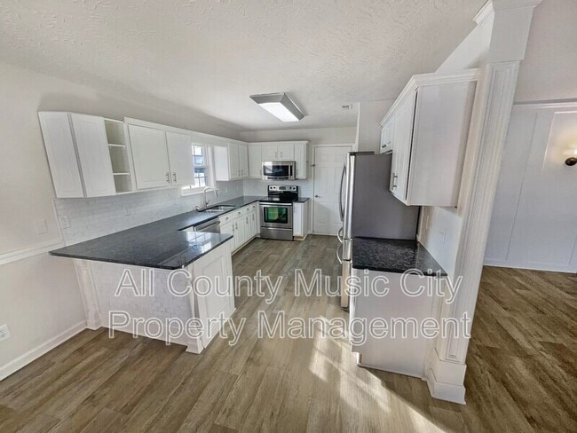 Building Photo - 1945 Stoney Meadow Dr