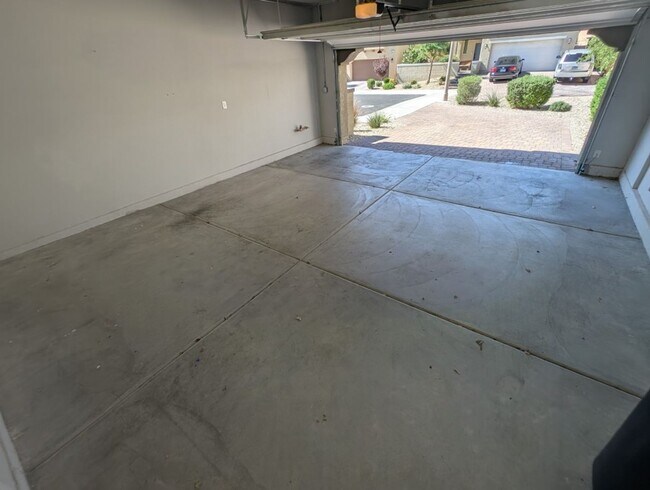 Building Photo - 8096 Skye Roar Ct