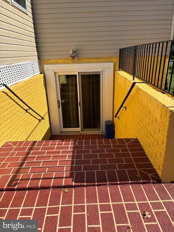 Building Photo - 7208 PURPLE Ave