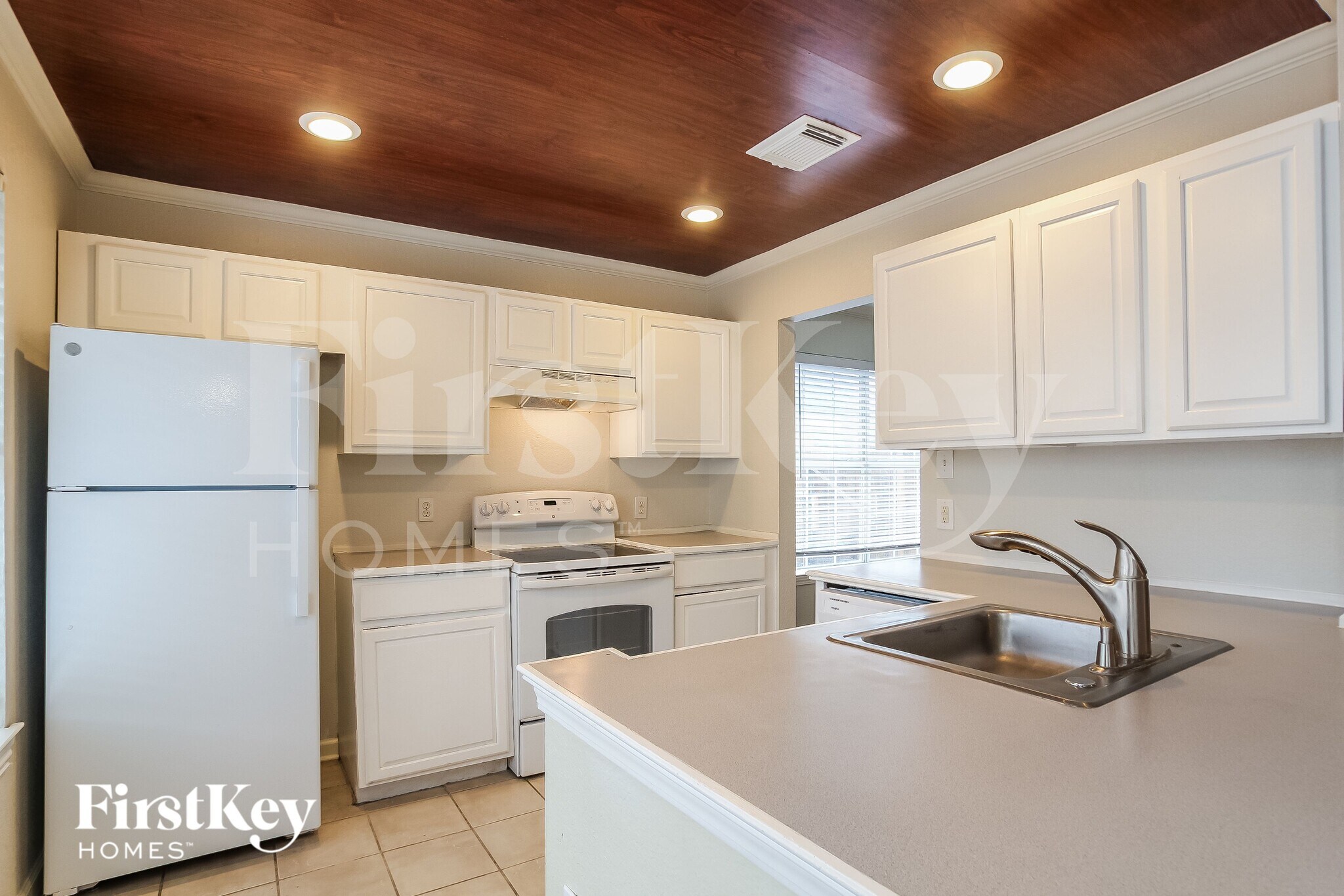 Building Photo - 23015 Banquo Dr