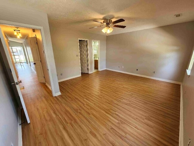 Building Photo - 8065 Resin Rd