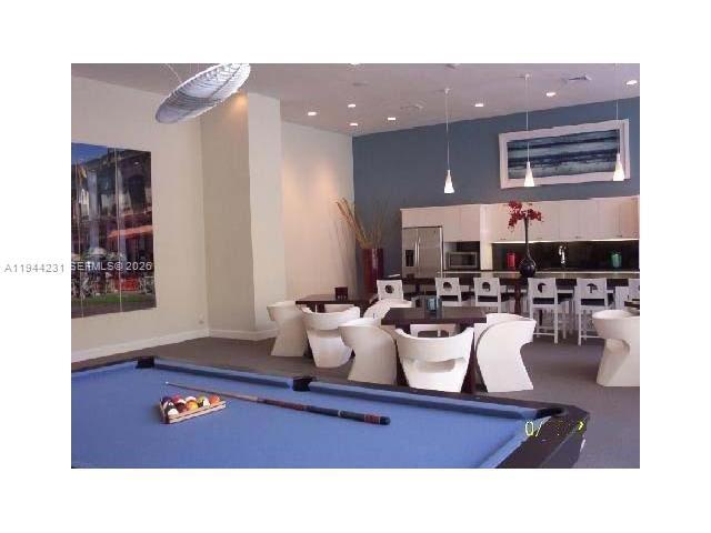 Building Photo - 2775 NE 187th St